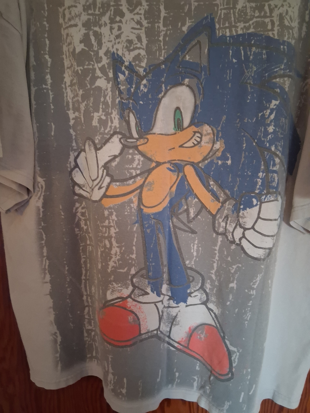 Sonic the Hedgehog Short Sleeve Graphic Tee - Picture 2 of 4